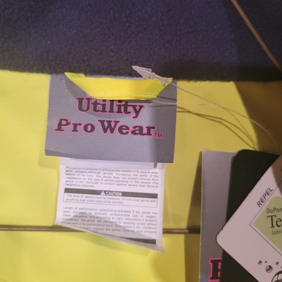 Women's High Visibility Coat w/reflective strips - Picture 5 of 9